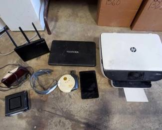 #1558 • HP Envy 5661 Pinter, CD Player, Laptop Computer & Alarm Clock