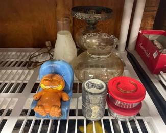 #2114 • Lamps, Vase, Jars and Glass Garfield Figurine