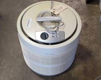#1554 • Honeywell Air Humidifier