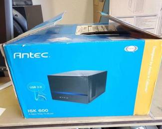 #1538 • Antec ISK 600