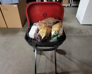 #2360 • Aussie Charcoal Barbecue