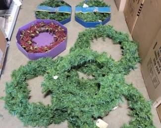 #2092 • (7) Christmas Wreaths