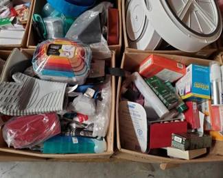 #5616 • Tupperware, Wallet, Oven Mits, Soap, Hair Spray and More!