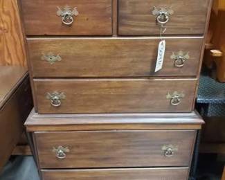 #5096 • Dresser