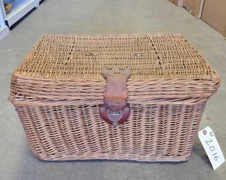 #2016 • Wicker Chest
