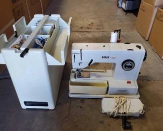 #1580 • Sewing Machine