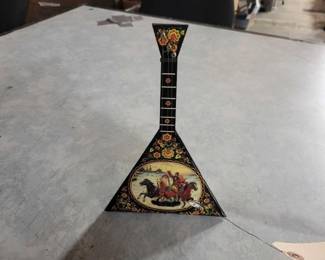 #1068 • Guitar Music Box