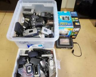 #1535 • Video Cameras, Phones, Cameras, Gps System
