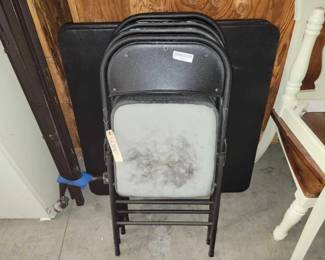 #5016 • (4) Foldable Chairs & (2) Foldable Tables