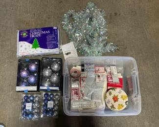 #2096 • Christmas Decor