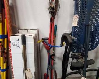 #3278 • Yard Tools