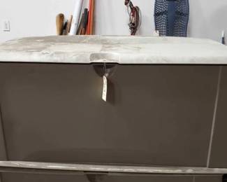 #3292 • Rubbermaid Plastic Storage Chests