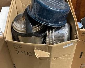 #2410 • Box of Pots, Tupperware, Slow Cooker, Strainer & Lamp