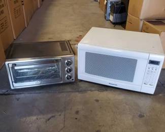 #1576 • Toaster Oven and Microwave