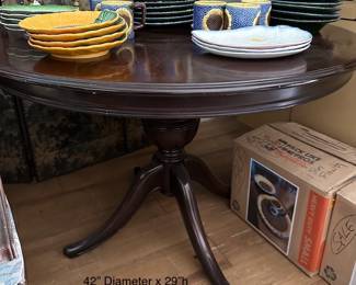 Pedestal Table