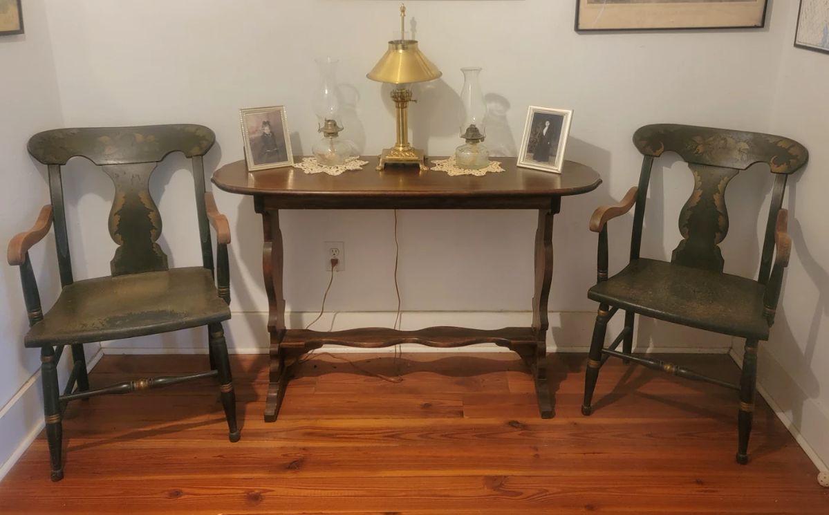 Vintage Entry Table and Two chairs Chairs