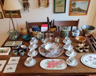 Shenango China WWII  4 Star Fleet Demi Cups & Saucers , Gerber Carving Set and much more
