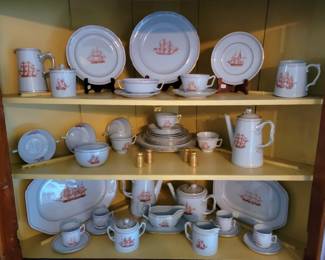 Copeland Spode Red Trade Wind China Service for 8 with Serving Pieces