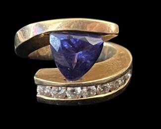 14k Yellow Gold Diamond Ring