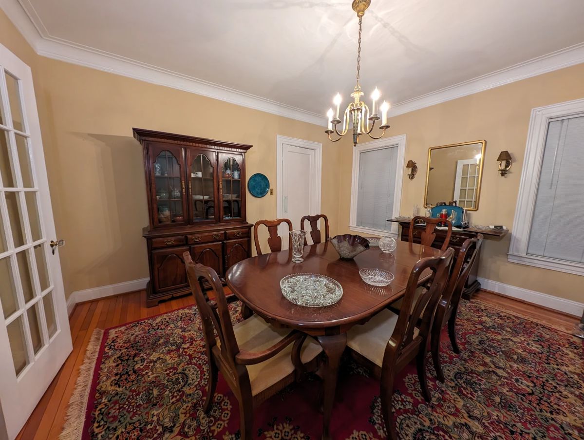 Sunset Hills Downsizing in Greensboro, NC starts on 1/27/2024