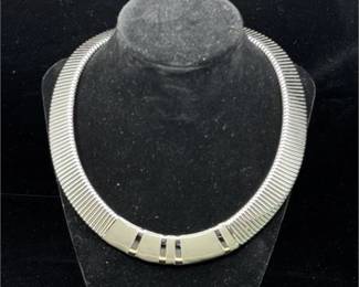 Lot 008 0 Bid(s)
Monet Vintage Omega Choker Silver Tone with Gray Enamel Center