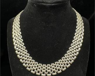 Lot 010 1 Bid(s)
Napier Vintage Signed Basket Weave Silver Tone Choker Necklace