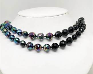 Lot 088 1 Bid(s)
1950s Austrian Black and Aurora Borealis Double Strand Necklace