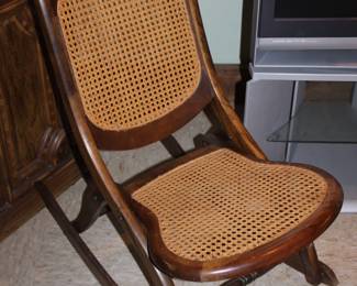 Vintage folding rocking chair