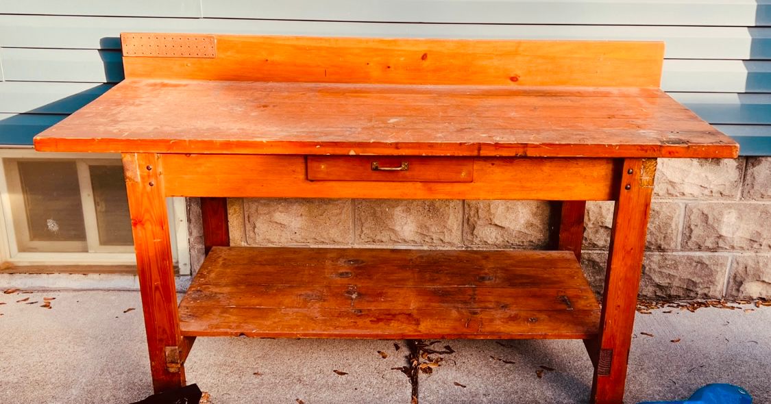 Mark’s Estate Sale in Loves Park, IL starts on 12/20/2023