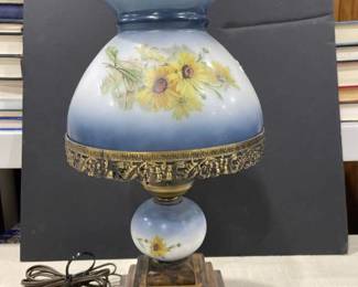 Hand painted Gone With The Wind style lamp 16 in tall