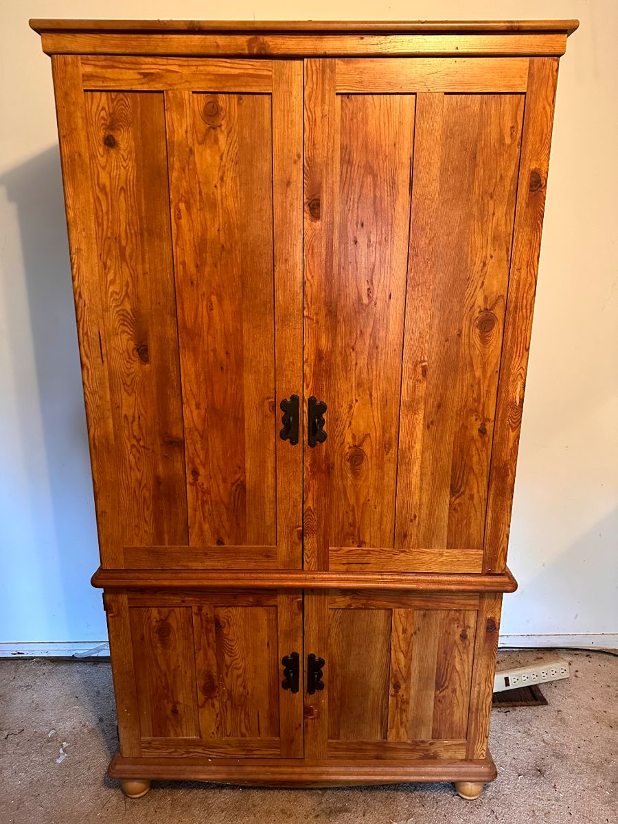 Alexander City Sale Bargains! Most items 1! starts on 12/29/2023