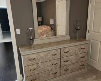 65 x 34 x 17.5 dresser