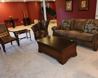 brown leather sofa, 88", with 2 matching pillows