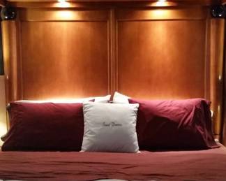 National Mt. Airy Two Tone Solid Wood 4 Poster King Size Bed Frame (bed is dismantled)