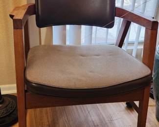 1960s W.H. Gunlocke Chair Company 21-C Walnut Chair

