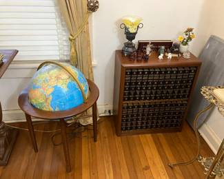 Mid Century light up globe