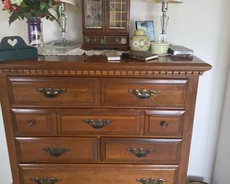 Estate Sales By Olga in Mountainside NJ 2024