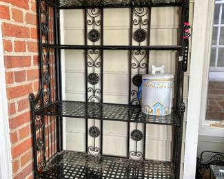 metal Bakers rack
