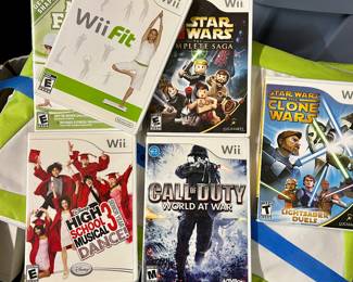 Wii games & accessories