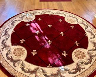 7’9” round rug