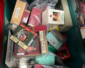 Tote full Hallmark Ornaments