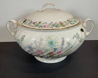Aynsley Lg Porcelain Tureen 
