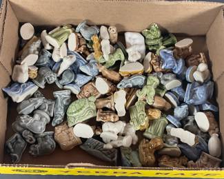 Red Rose tea Figures