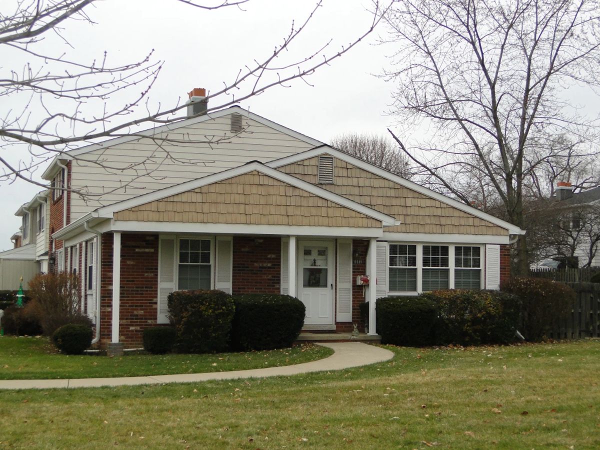 Hello 2024, and welcome to our Northville Estate Sale!!