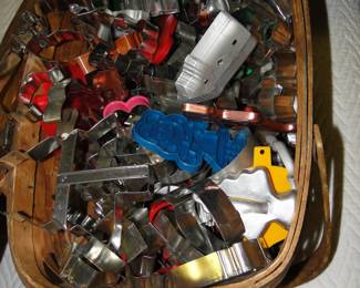 C O O K I E  CU T T E R S, for every season