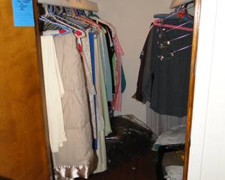 All items in this closet, only $4 unless otherwise marked