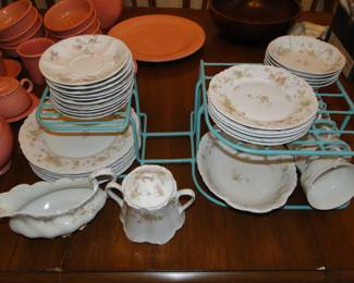 More vintage china, and a little peak at the Fiesta ware in the background.
