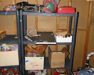 Great holiday decor, sold in lots, as marked on the box