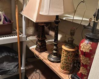 Preliminary walkthrough photo: 

Another small room filled with lots of treasures! 