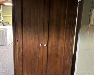 Preliminary walkthrough photo: 

A very old solid oak wardrobe. 